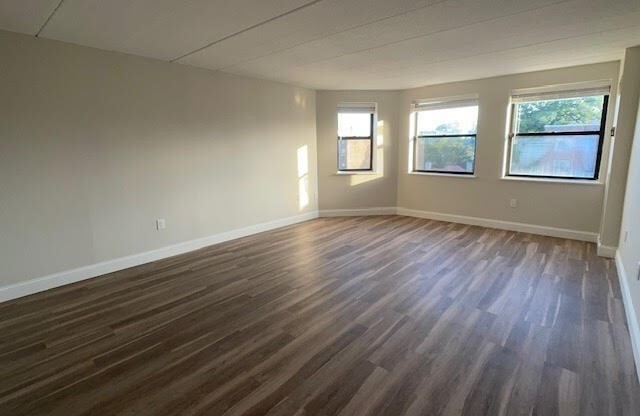 1 bed, 1 bath, 700 sqft, $3,100, Unit 610