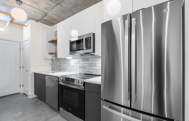 1 bed, 1 bath, 449 sqft, $1,350, Unit 407