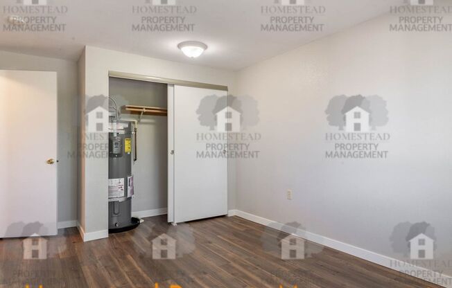 2 beds, 1 bath, 982 sqft, $1,299, Unit VISTA RIDGE