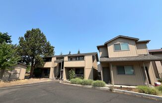 2 Bed/1 Bath Apartment in NE Bend - Wichita Way