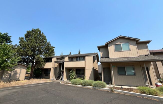 2 Bed/1 Bath Apartment in NE Bend - Wichita Way