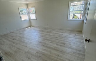 Studio, 1 bath, 450 sqft, $2,550, Unit 1/2