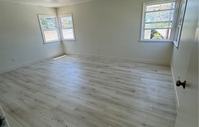 Studio, 1 bath, 450 sqft, $2,550, Unit 1/2