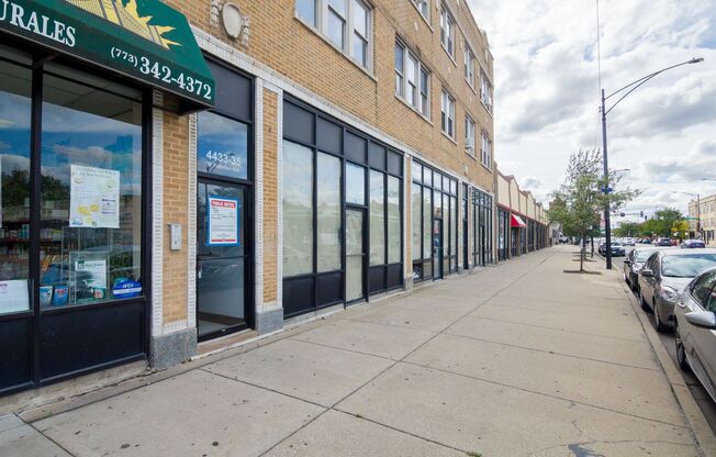 2 beds, 1 bath, 1,500 sqft, $1,800, Unit 4439-SF