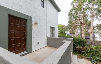 2 bed, 2 bath Townhome – LA JOLLA/UTC