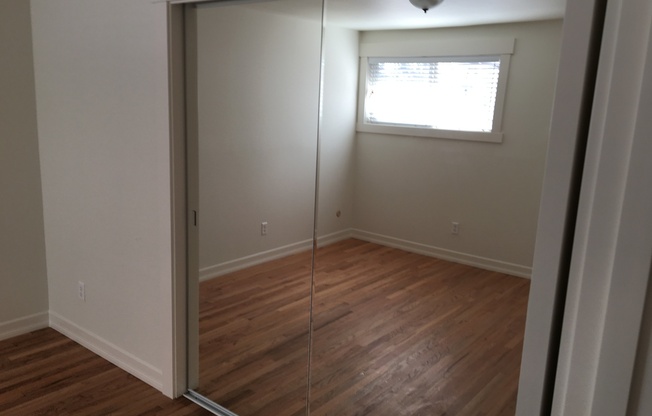 2 beds, 1 bath, $2,000