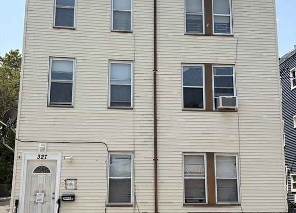 327 WOOD AVE