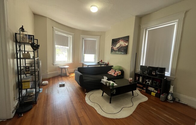1381 Commonwealth Ave. 3
