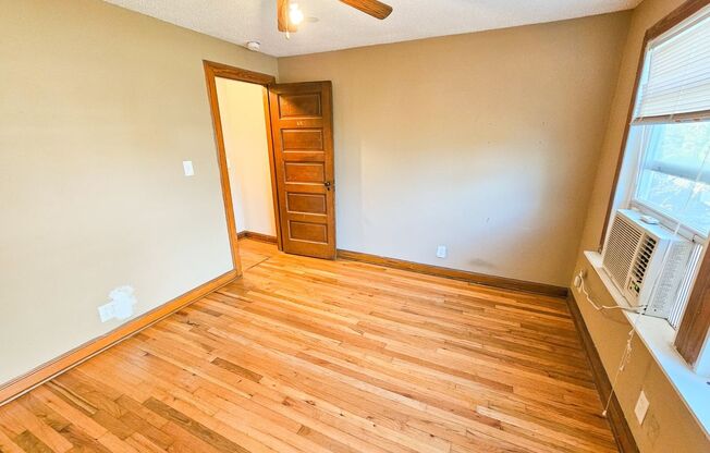 3 beds, 1 bath, $1,500