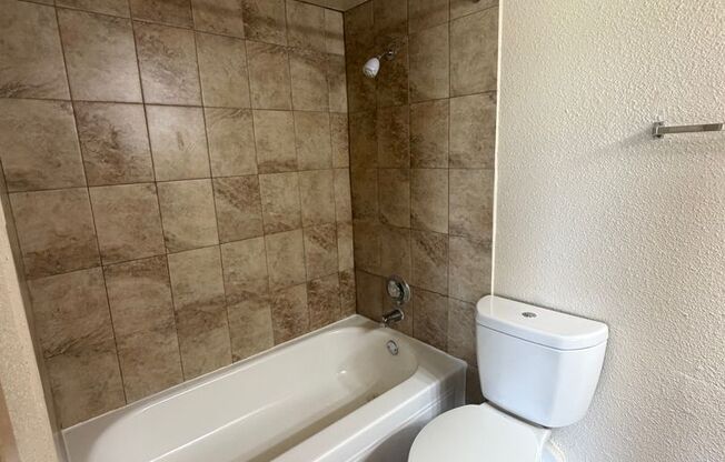 1 bed, 1 bath, 682 sqft, $905, Unit 1416