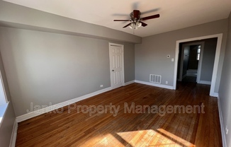 3725 W Grand Ave, Chicago IL 1N