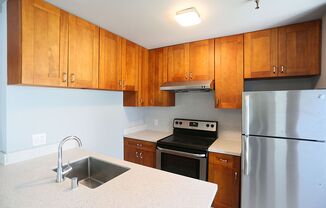 2 beds, 1 bath, $3,095