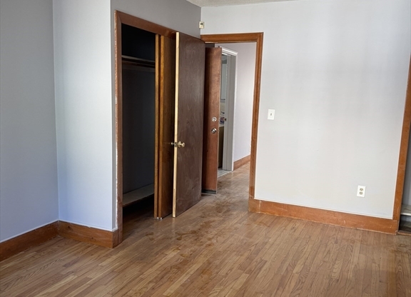 2 beds, 1 bath, 1,200 sqft, $2,650, Unit 1