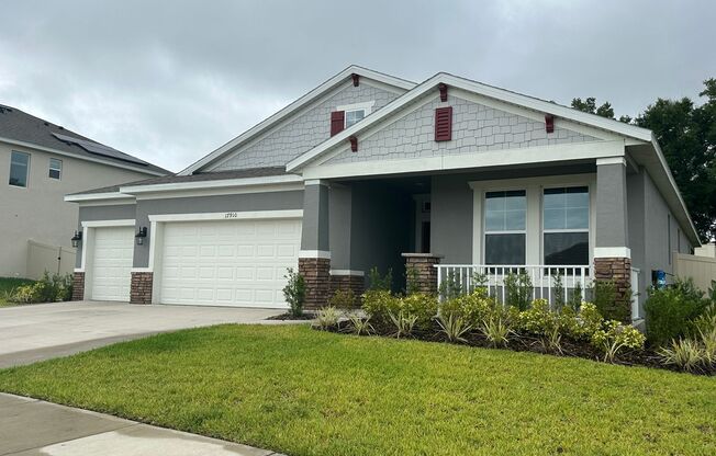 4 Bedrooms/3 Baths/3 Car Garage House in Lake Apopka Sound- Available September!