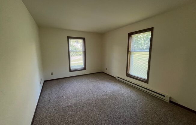 2 beds, 1 bath, 965 sqft, $1,650, Unit 7726RD