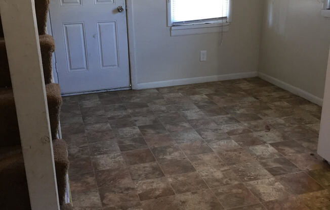 3 beds, 1 bath, $1,245