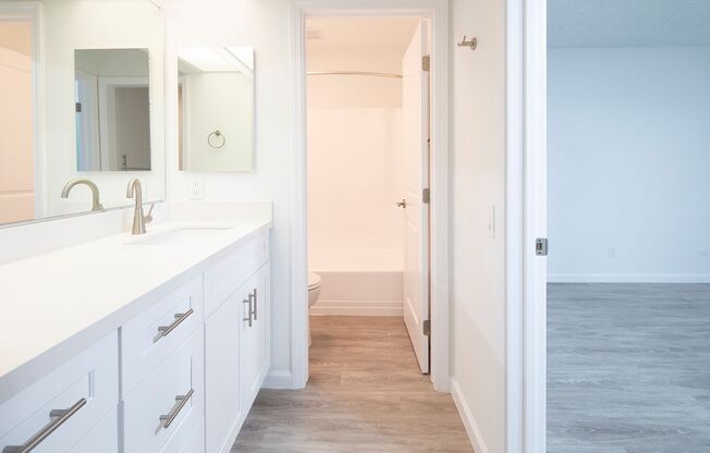 1 bed, 1 bath, 844 sqft, $2,595, Unit 247
