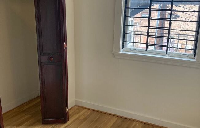 2 beds, 2 baths, 1,000 sqft, $1,799, Unit 22-2