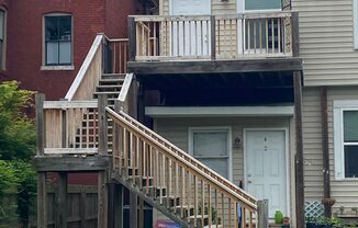 1 bed, 1 bath, 805 sqft, $1,050, Unit 4