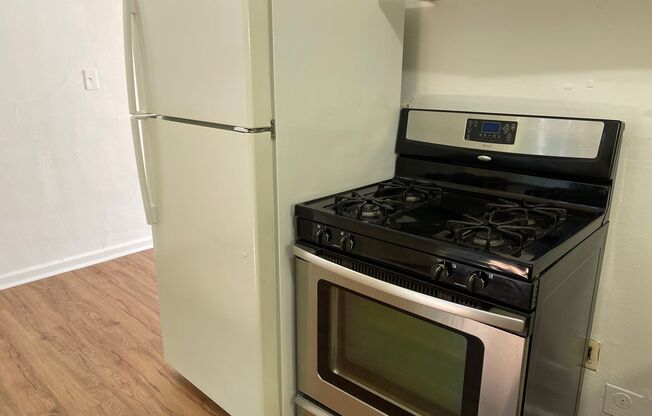 1 bed, 1 bath, 630 sqft, $1,195, Unit #5