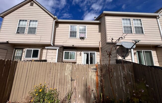 2 beds, 2 baths, $2,200, Unit # #D