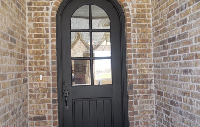 Fully Furnished TWO BEDROOM/ TWO BATHROOM WITH STUDY-