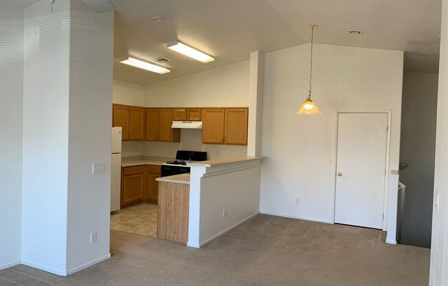 **$350 OFF 1ST MONTH RENT** 6546 Ozzie Harriet Avenue Unit 101 Bldg 109 Las Vegas, NV 89122