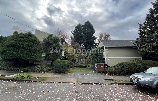 2 beds, 1 bath, $1,495, Unit 4124 Unit D