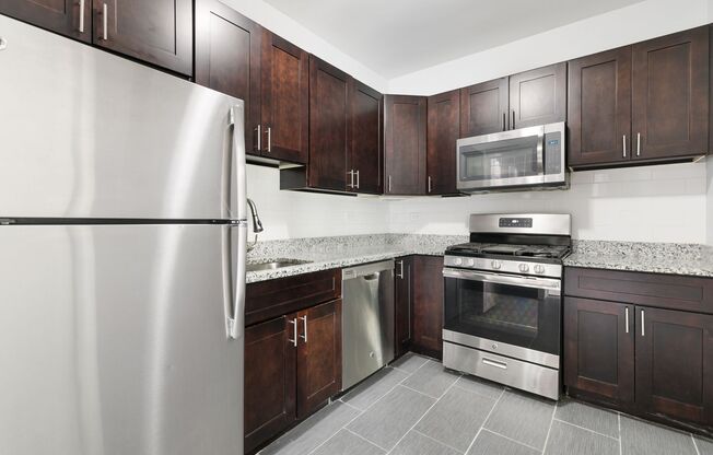 3 beds, 1 bath, 900 sqft, $2,750, Unit 6100-2nd floor