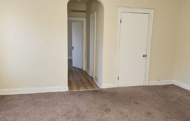 1 bed, 1 bath, 575 sqft, $700, Unit 1