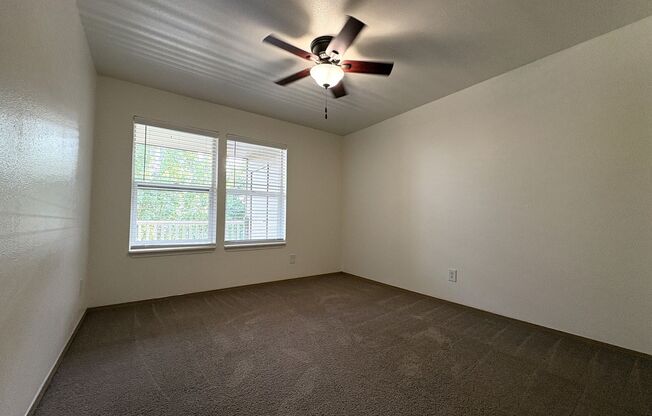 3 beds, 2 baths, 1,193 sqft, $1,900, Unit 354-3006
