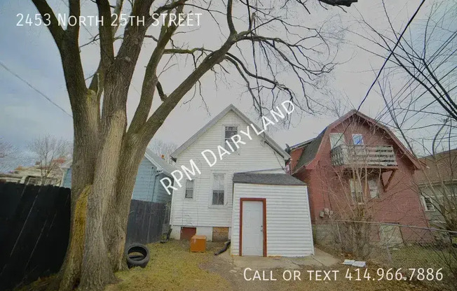 2453 N 25 ST