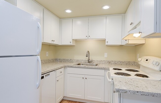 2 beds, 1 bath, 765 sqft, $2,295, Unit 202