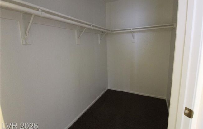 2 beds, 2 baths, $1,299, Unit # 2041