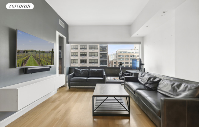 123 3 AVE