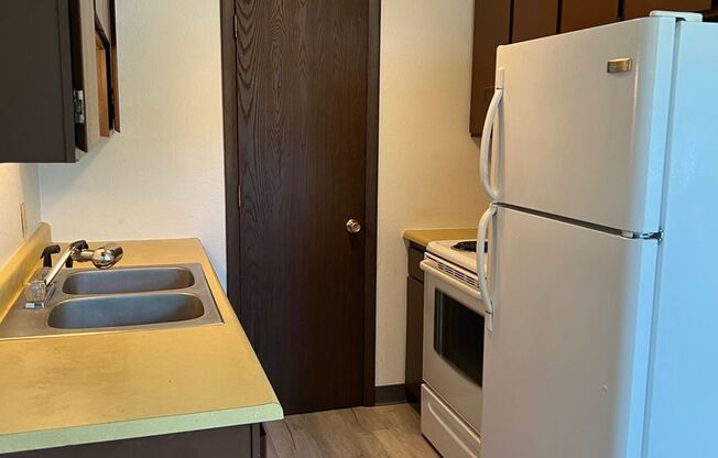 1 bed, 1 bath, $1,095, Unit 530