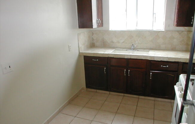 Studio, 1 bath, 600 sqft, $1,500, Unit 5