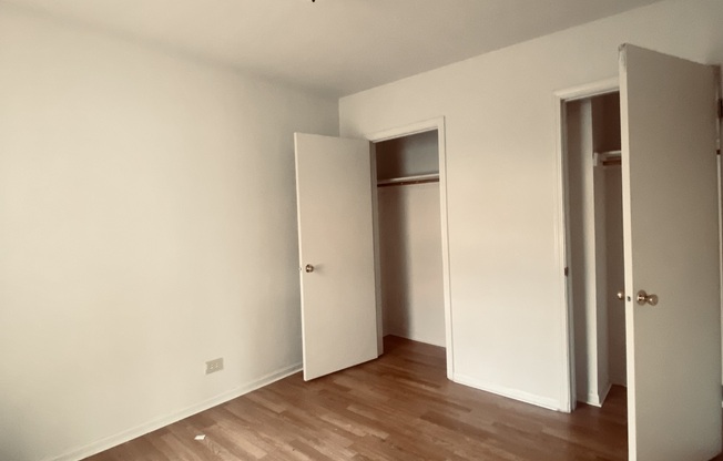 3933 CLARENDON