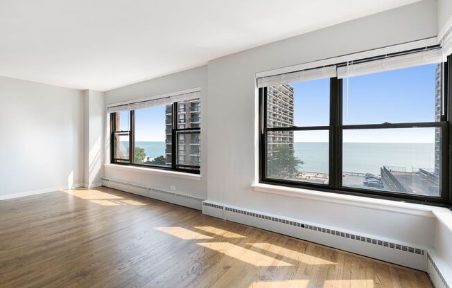 1 bed, 1 bath, 654 sqft, $2,300, Unit 702