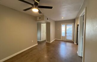 2 beds, 1 bath, $1,375, Unit 380 - 1