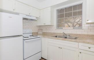 1 bed, 1 bath, 667 sqft, $859