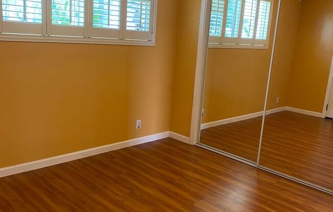 Conveniently Located 2 bedroom, 1 bath unit in Makiki