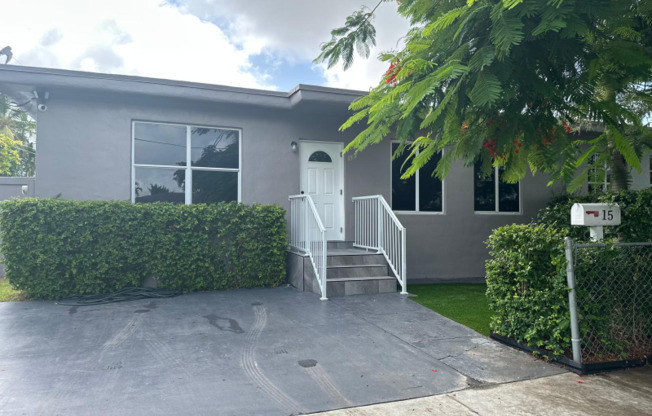 15 NW 31 AVE