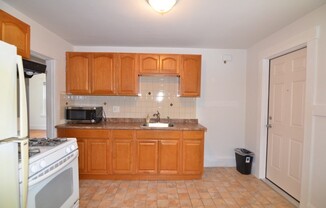 2 beds, 1 bath, 1,150 sqft, $2,400, Unit 0