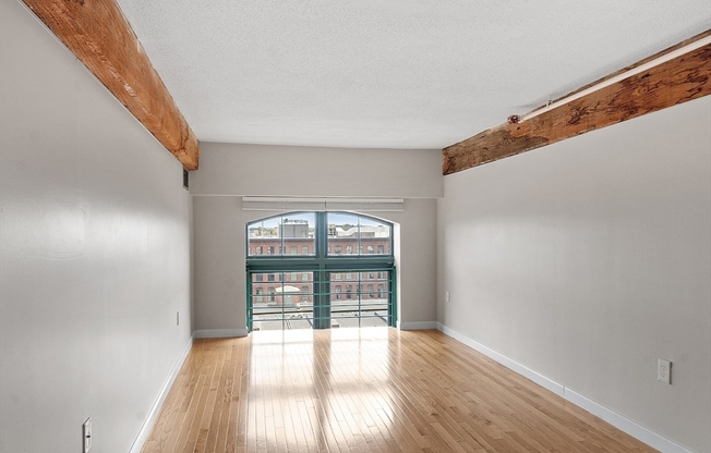 2 beds, 1.5 baths, 1,518 sqft, $2,400, Unit 619