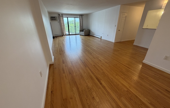151 COOLIDGE AVE