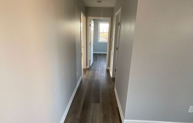 Ranch Style, Two Bedroom House in Donelson!