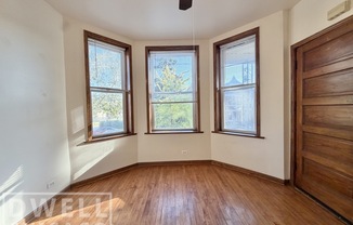 1620 W 38 ST