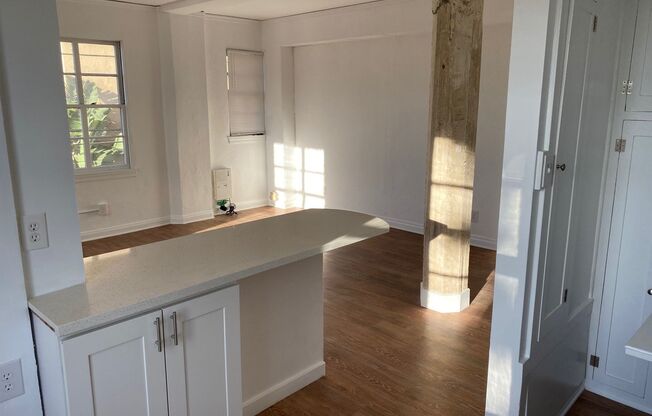 Studio, 1 bath, 420 sqft, $1,635, Unit 209
