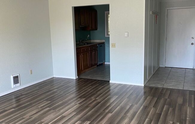 1 bed, 1 bath, $1,550, Unit 4